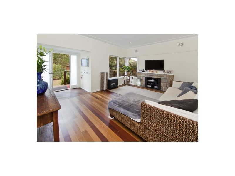 6 Fay Street, North Curl Curl NSW 2099