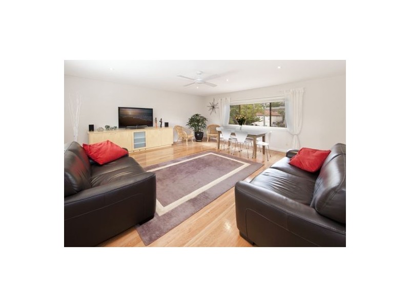 8 B Kooloora Avenue, Freshwater NSW 2096