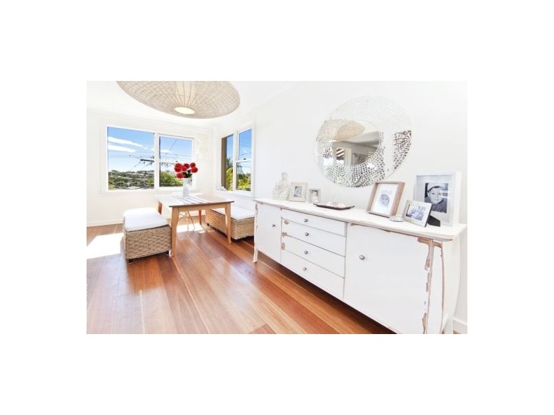 19 Undercliff Road, Freshwater NSW 2096