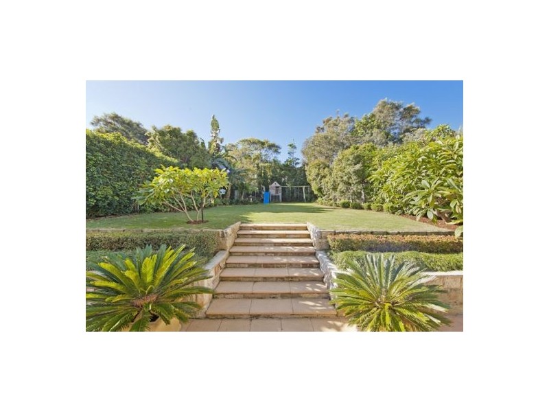 18 Kooloora Avenue, Freshwater NSW 2096