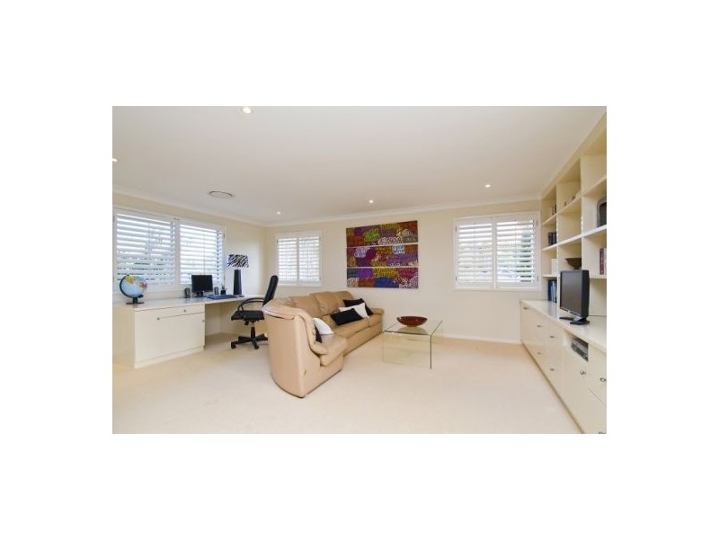 18 Kooloora Avenue, Freshwater NSW 2096