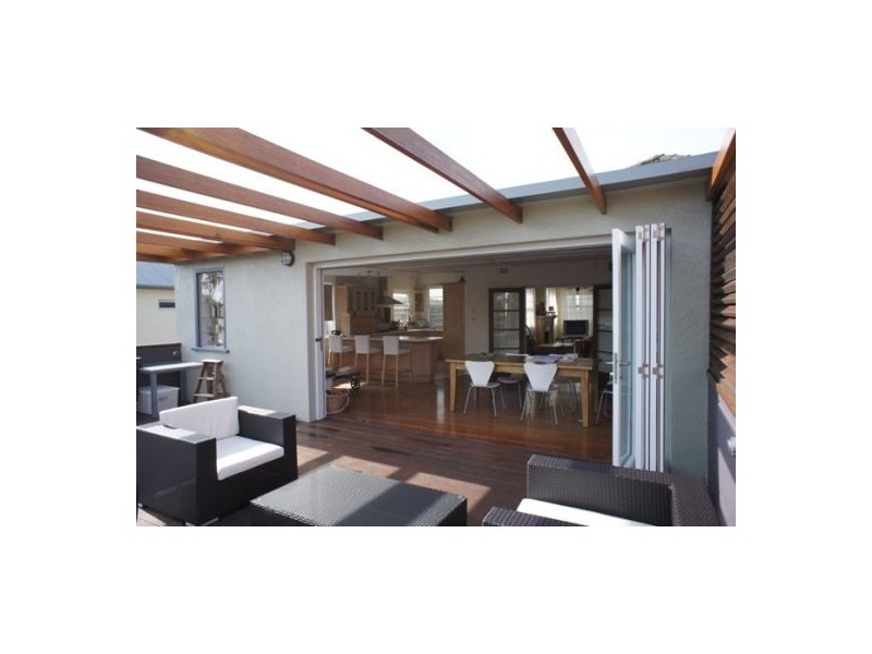 7 Seaview Avenue, Curl Curl NSW 2096