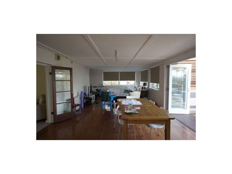 7 Seaview Avenue, Curl Curl NSW 2096