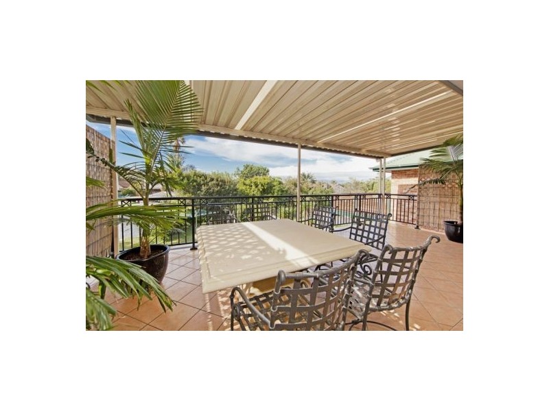 17 Blackwood Rd, North Curl Curl NSW 2099