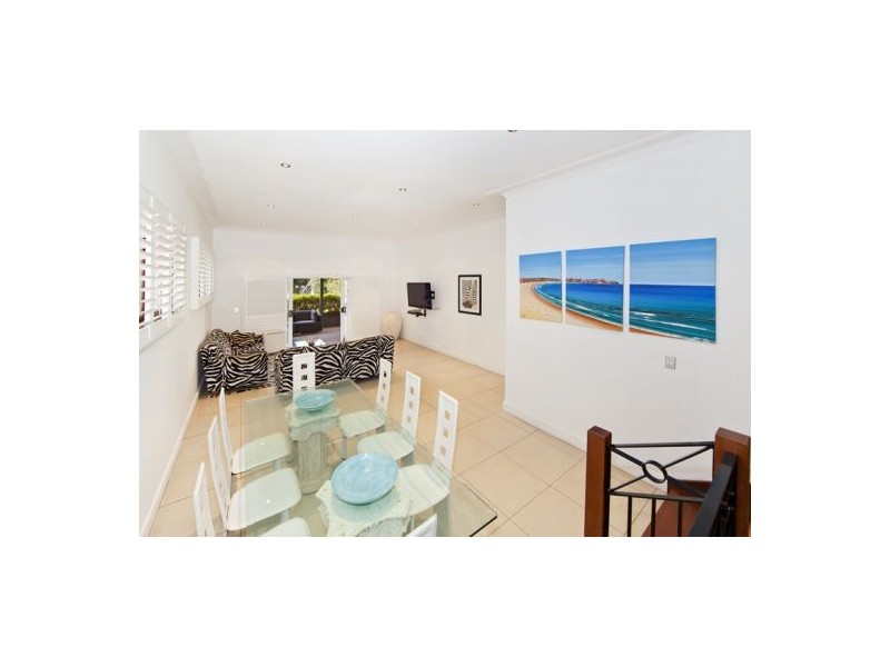 17 Blackwood Rd, North Curl Curl NSW 2099