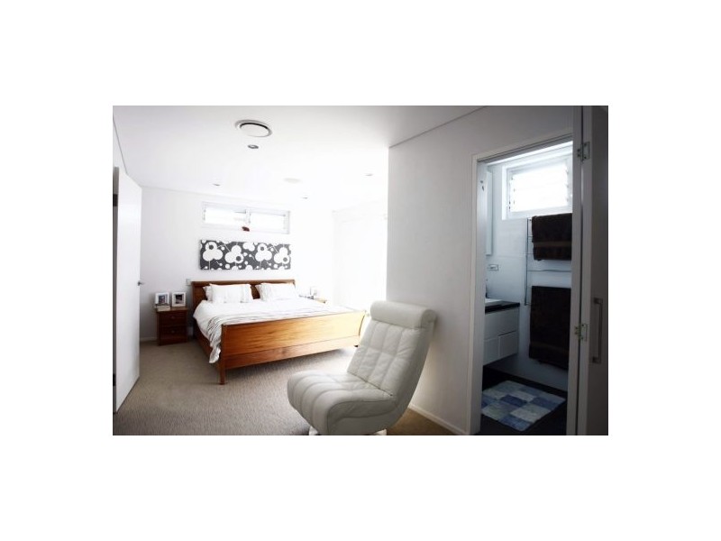 31 Wyndora Avenue, Freshwater NSW 2096