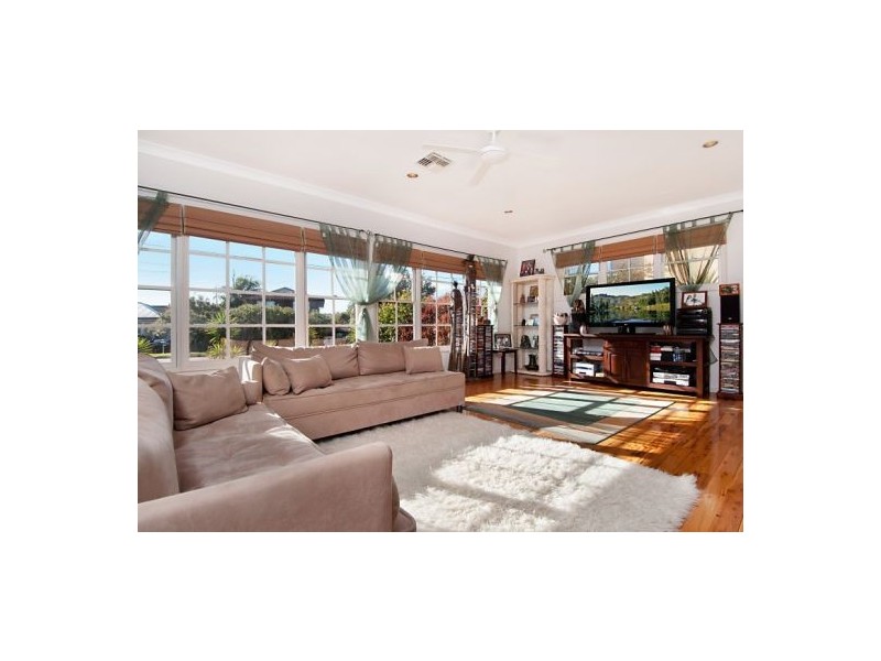 66  Adams Street, Curl Curl NSW 2096