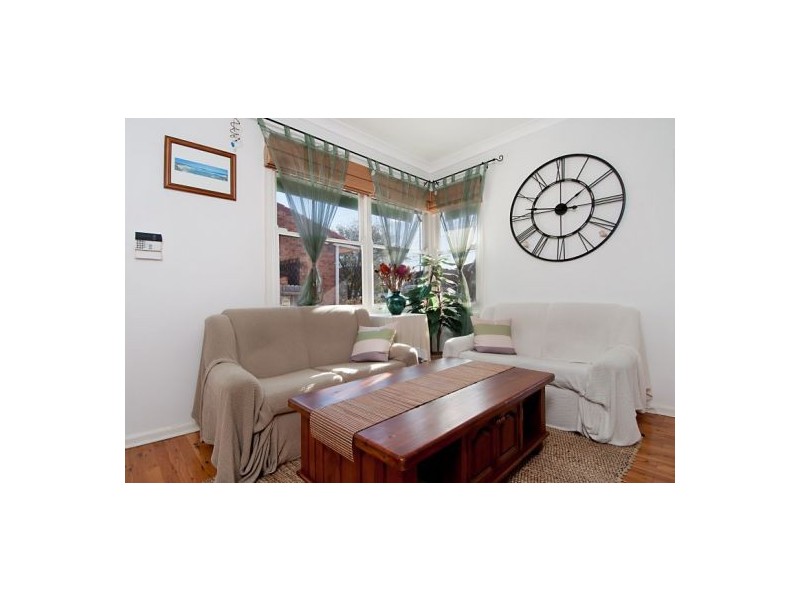 66  Adams Street, Curl Curl NSW 2096