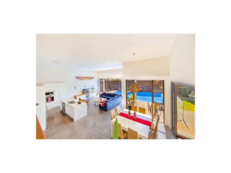 6 Adina Road, Curl Curl NSW 2096