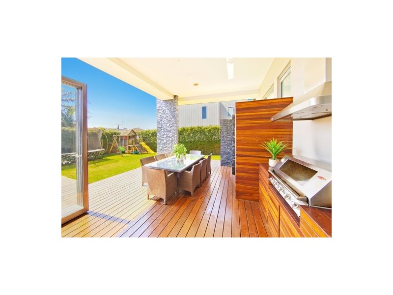 6 Adina Road, Curl Curl NSW 2096
