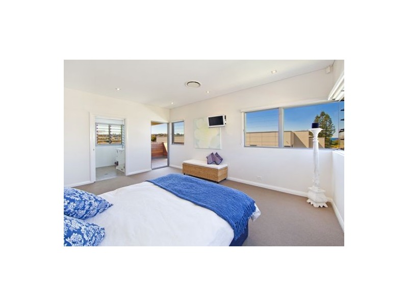 6 Adina Road, Curl Curl NSW 2096