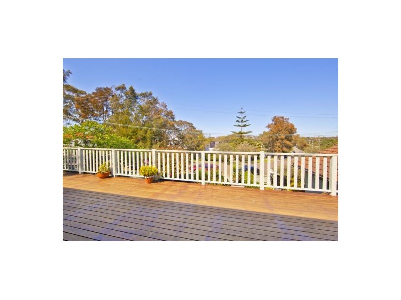 24 Delaigh Avenue, North Curl Curl NSW 2099