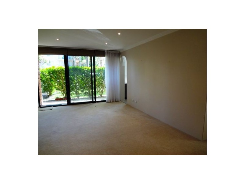 1/30-34 Kooloora Avenue, Freshwater NSW 2096