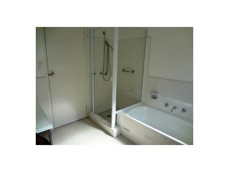 1/30-34 Kooloora Avenue, Freshwater NSW 2096