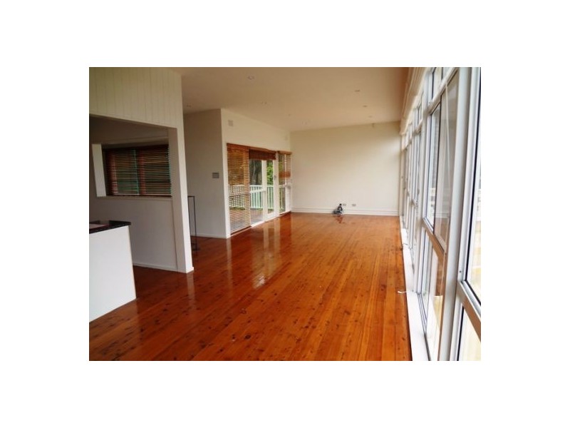 18 Taylor Street, North Curl Curl NSW 2099