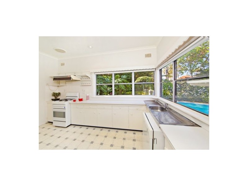 24 Delaigh Avenue, North Curl Curl NSW 2099