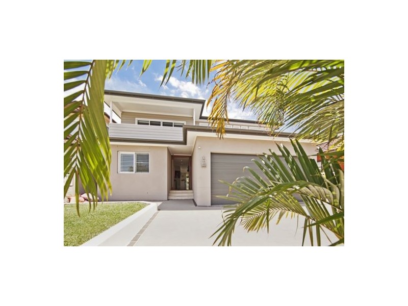 16 Ross Street, North Curl Curl NSW 2099