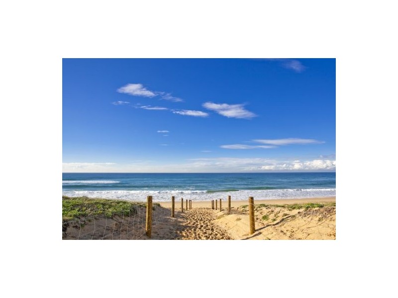 2 Adina Road, Curl Curl NSW 2096