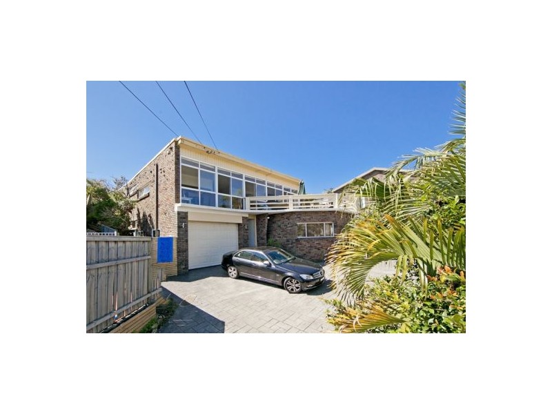 18 Taylor Street, North Curl Curl NSW 2099