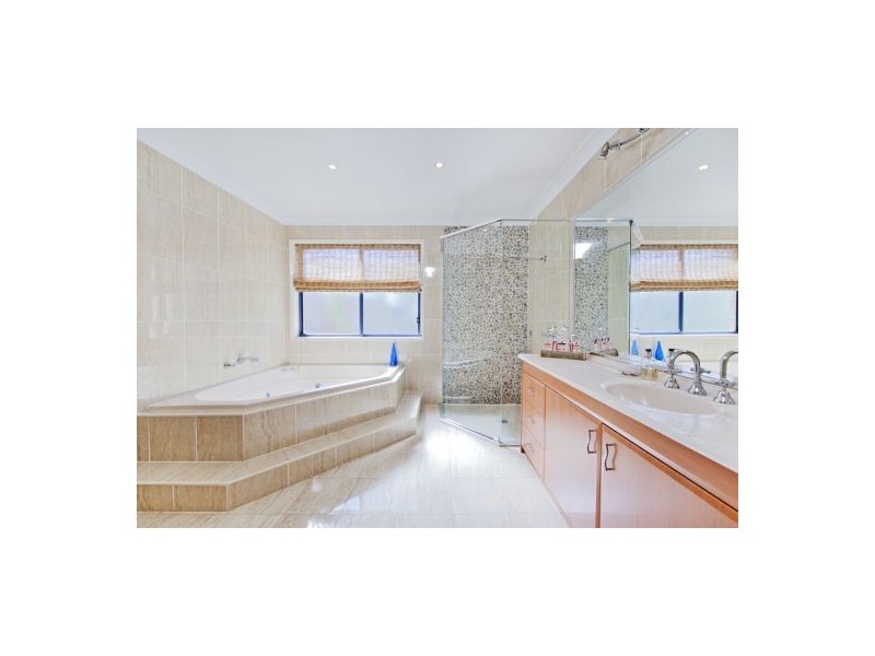 40A Brighton Street, Freshwater NSW 2096