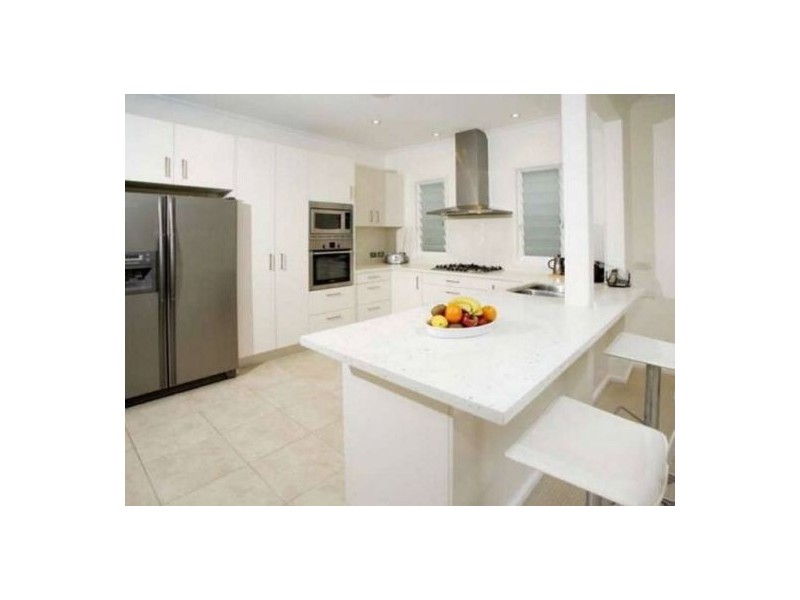 12 Undercliff Road, Freshwater NSW 2096