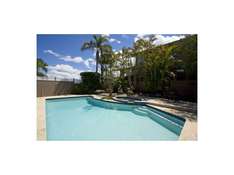 169 Headland Road, North Curl Curl NSW 2099