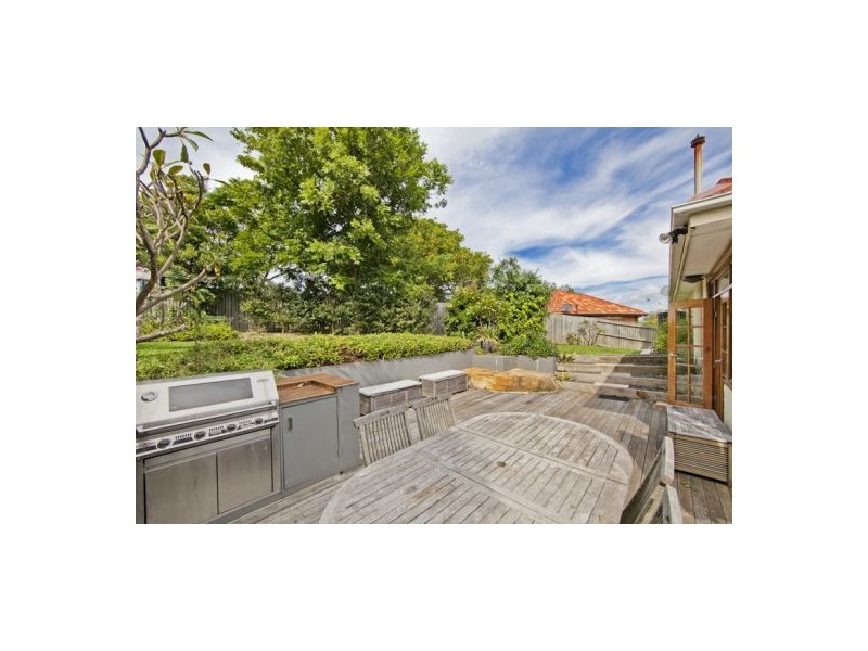 12 Marlborough Avenue, Freshwater NSW 2096