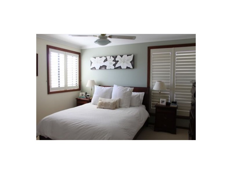 11 Surfers Parade, Freshwater NSW 2096