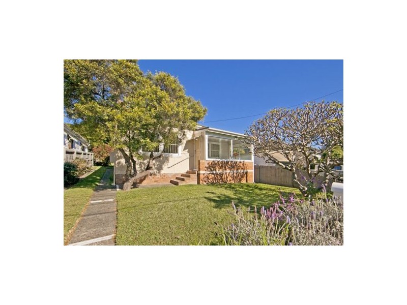 5 Stewart Avenue, Curl Curl NSW 2096