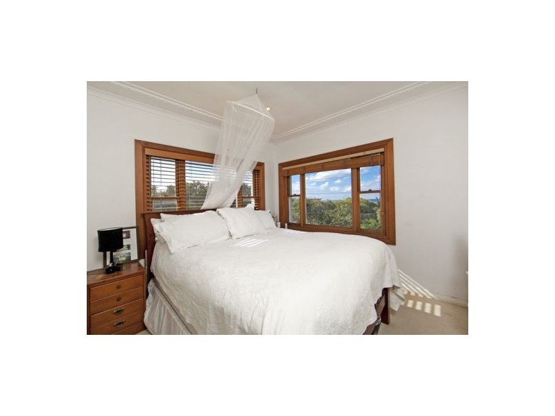 1 & 2/ 5 Seaview Avenue, Curl Curl NSW 2096