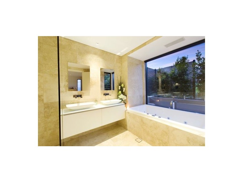 5A Wyuna Avenue,, Freshwater NSW 2096