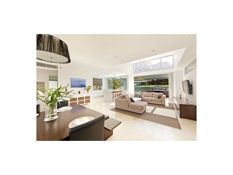 22 Bellevue Parade, North Curl Curl NSW 2099