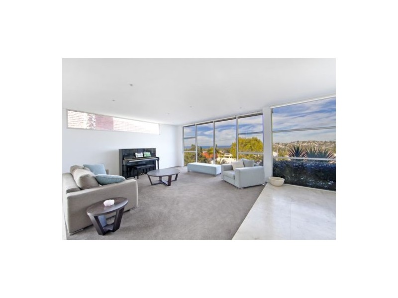 22 Bellevue Parade, North Curl Curl NSW 2099