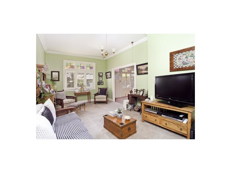 23 Johnson Street, Freshwater NSW 2096