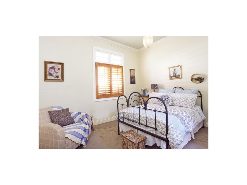 23 Johnson Street, Freshwater NSW 2096