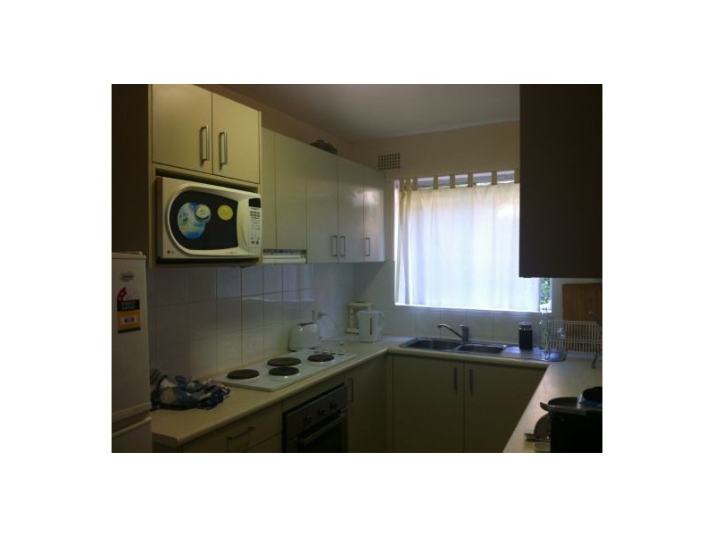 2/10-12 Robertson Street, Narrabeen NSW 2101