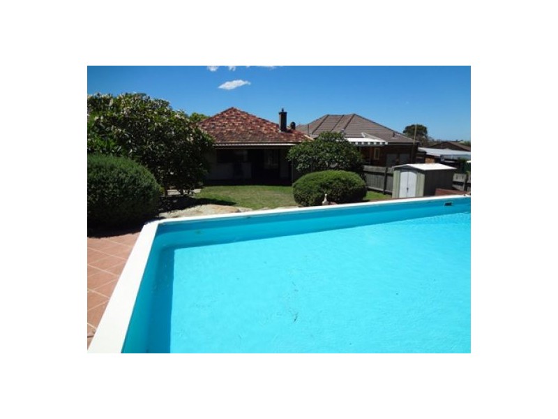 24 Coles Road, Freshwater NSW 2096