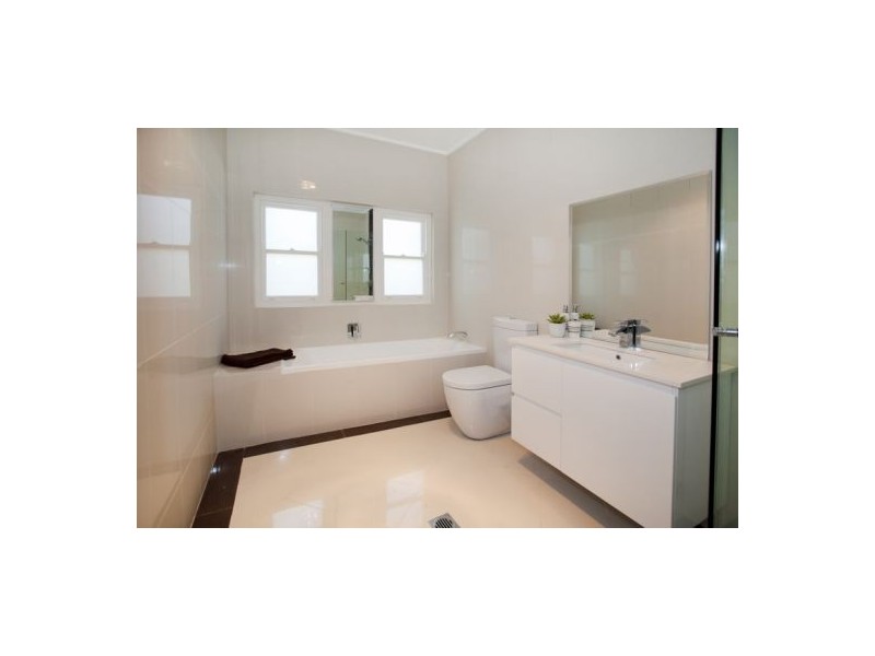 149 Harbord Road, Freshwater NSW 2096