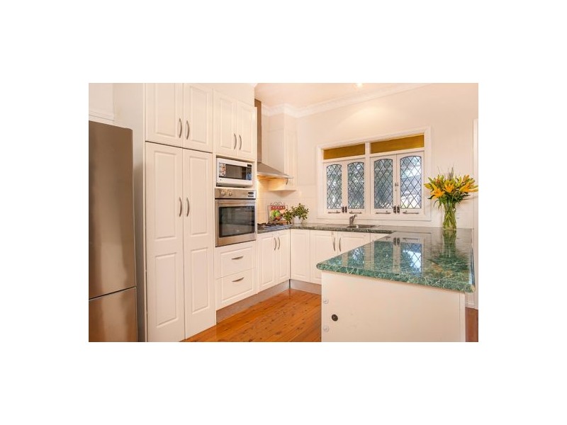 69 Griffin Road, North Curl Curl NSW 2099