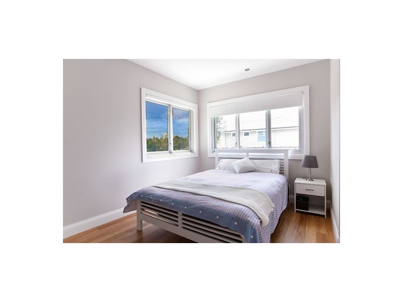 31 Stirgess Avenue, Curl Curl NSW 2096