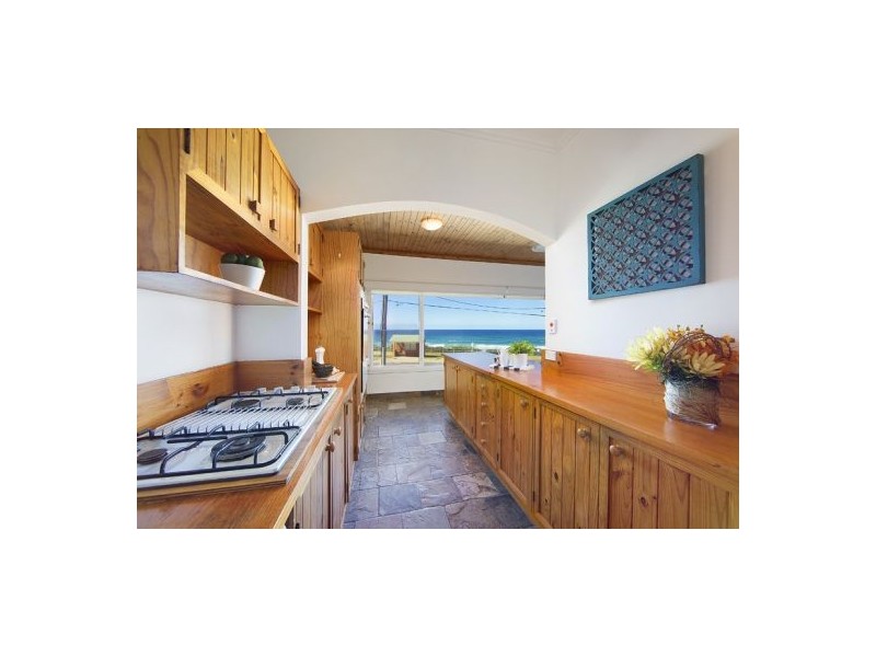 68 Carrington Pde, Curl Curl NSW 2096