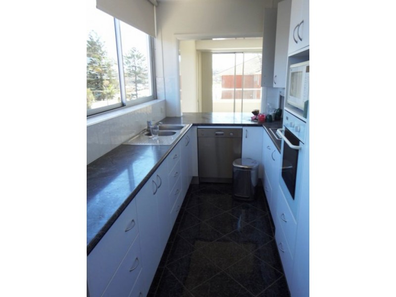 3/186 Pacific Parade, Dee Why NSW 2099