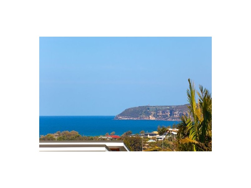 10 Parr Avenue, North Curl Curl NSW 2099