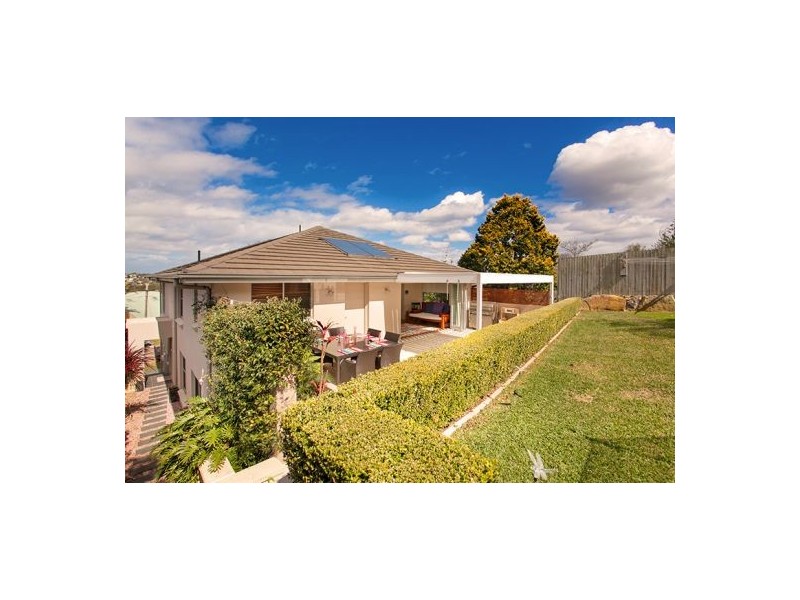 10 Parr Avenue, North Curl Curl NSW 2099
