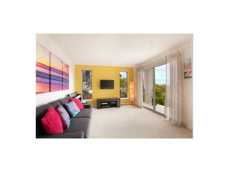 10 Parr Avenue, North Curl Curl NSW 2099