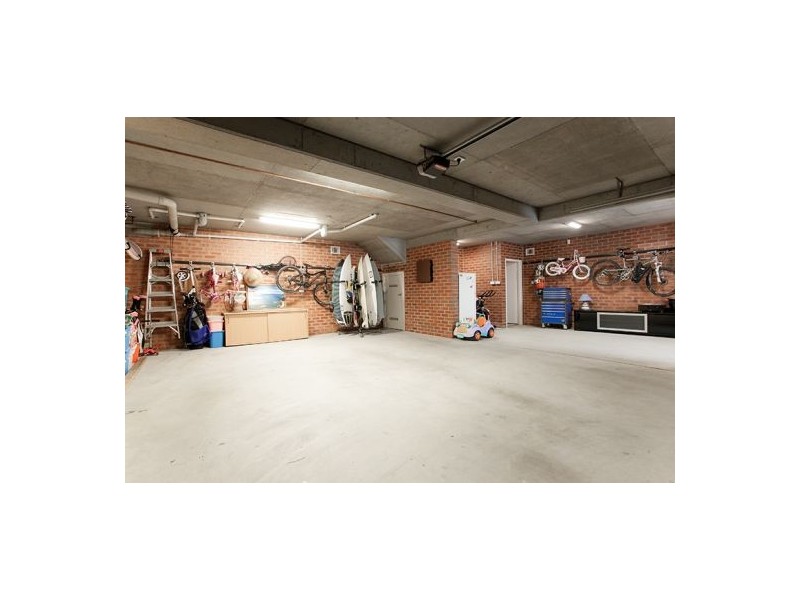 10 Parr Avenue, North Curl Curl NSW 2099