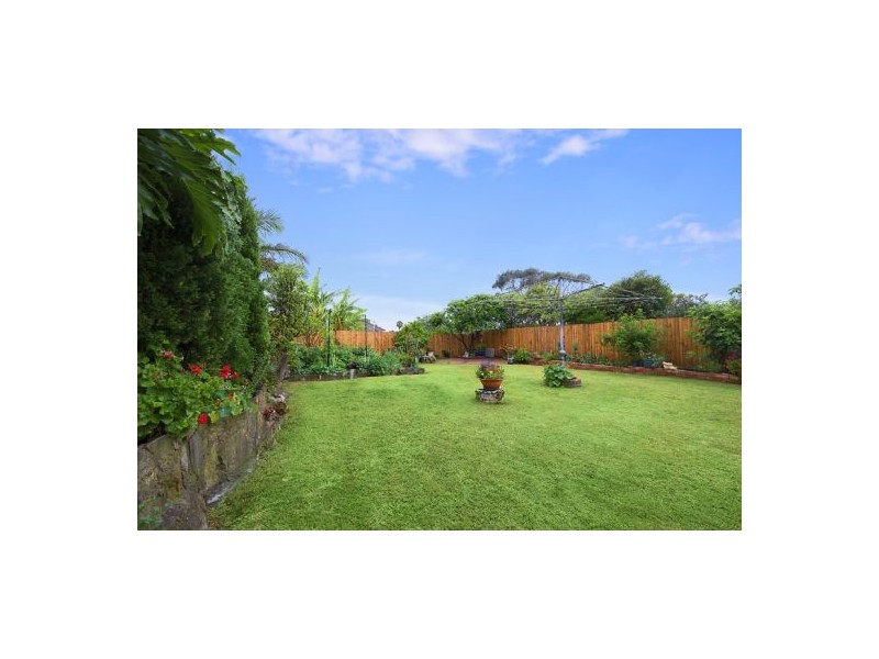 119 Soldiers Avenue, Freshwater NSW 2096