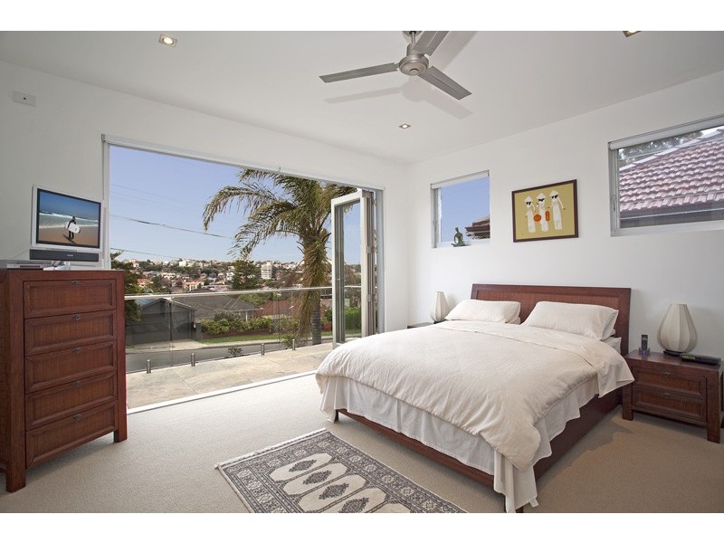 37 Wyndora Avenue, Freshwater NSW 2096