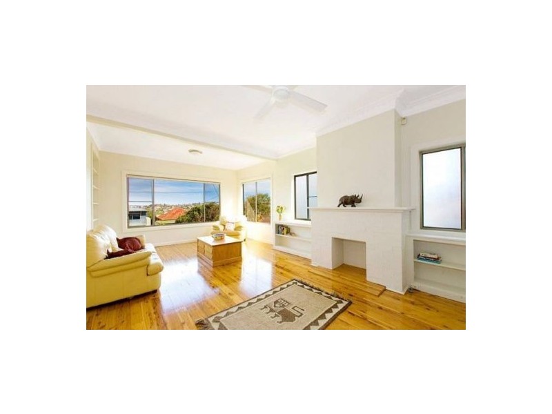 44 Austin Avenue,, North Curl Curl NSW 2099