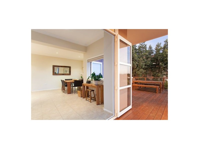 21 Makim Street, North Curl Curl NSW 2099